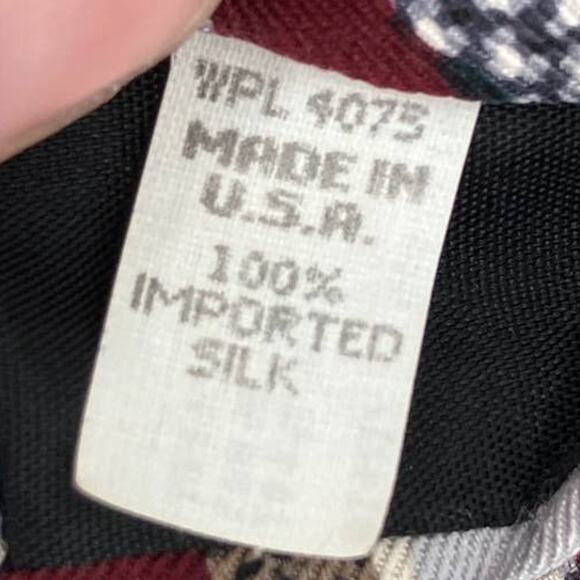 Vintage Oscar de la Renta Red White Geometric Couture Collection Silk Neck Tie - Picture 4 of 6